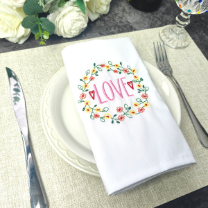 plaint white fabric cloth placemats with designed embroidery
